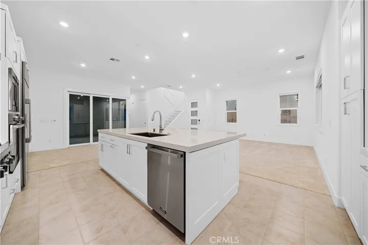 141 Sawbuck, Irvine, California 92618