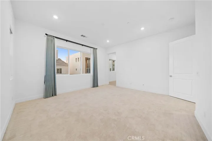 141 Sawbuck, Irvine, California 92618