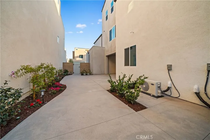 141 Sawbuck, Irvine, California 92618