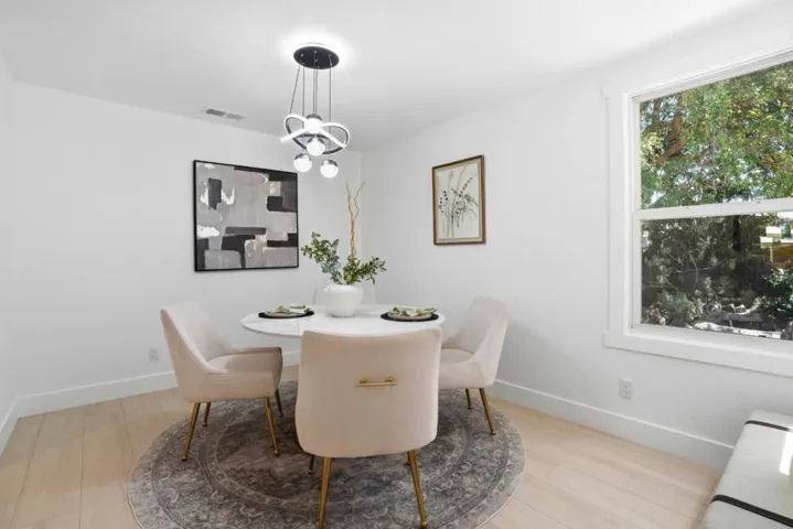 17 Yarnall Place, Redwood City, California 94063