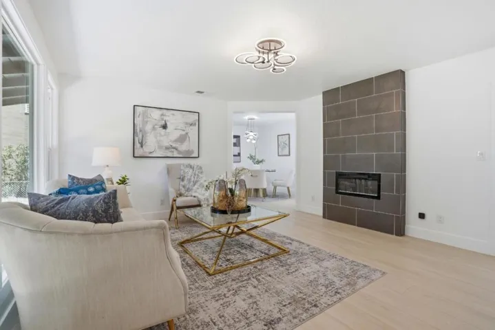 17 Yarnall Place, Redwood City, California 94063