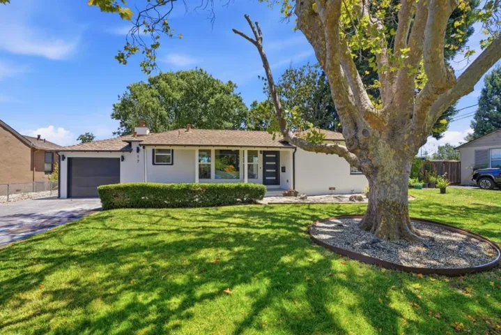 17 Yarnall Place, Redwood City, California 94063