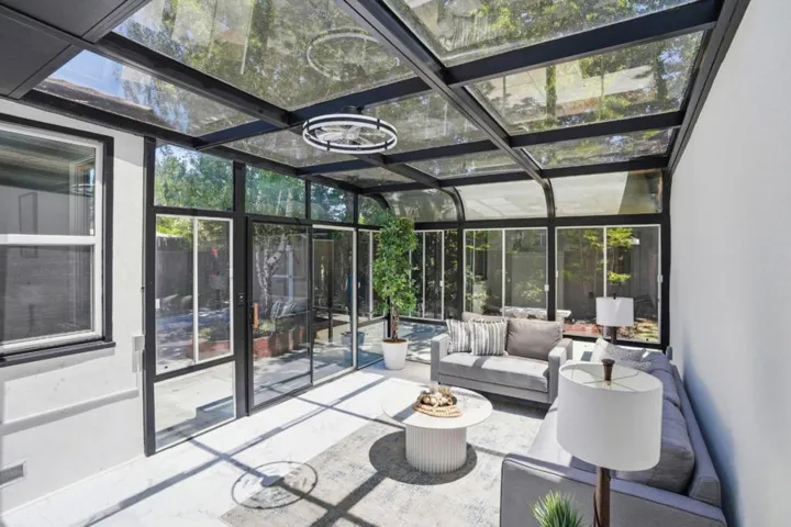 17 Yarnall Place, Redwood City, California 94063