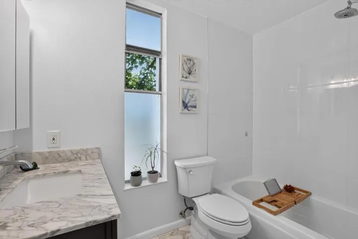 832 Royal Ann Lane, Concord, California 94518