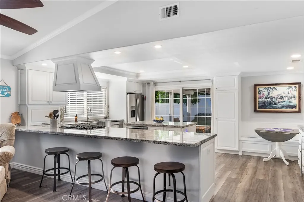 26515 Kari Brook, Lake Forest, California 92630 — photo 5