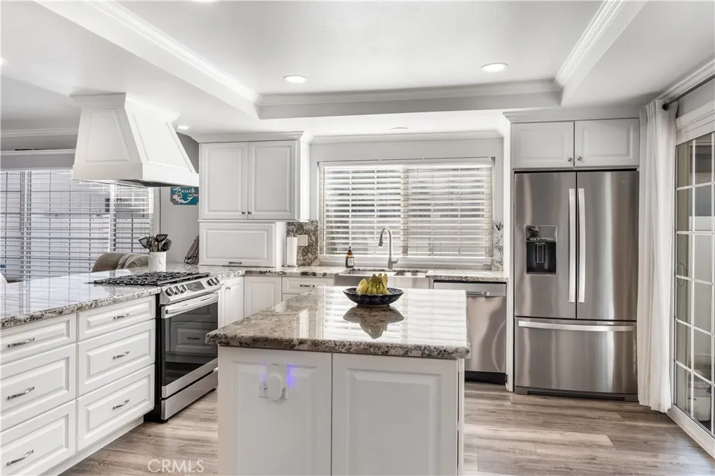 26515 Kari Brook, Lake Forest, California 92630 — photo 4