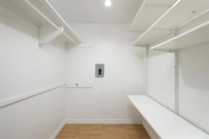 Walk in Closet