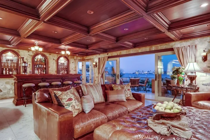6048 Lido, Long Beach, California 90803
