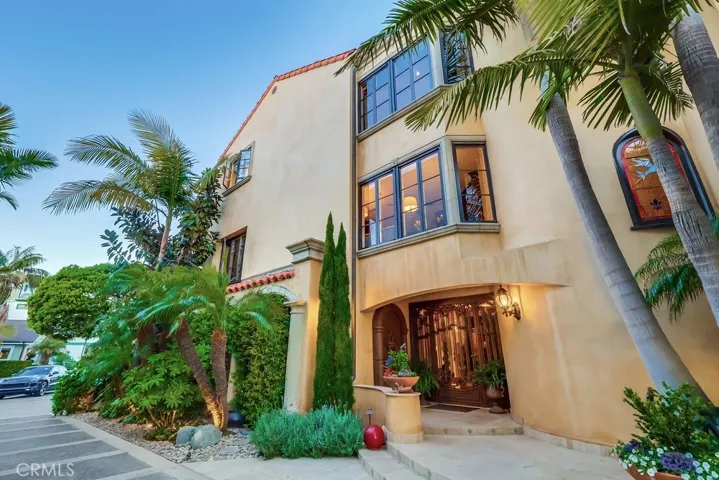 6048 Lido, Long Beach, California 90803