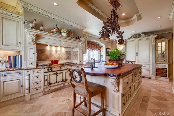 6048 Lido, Long Beach, California 90803