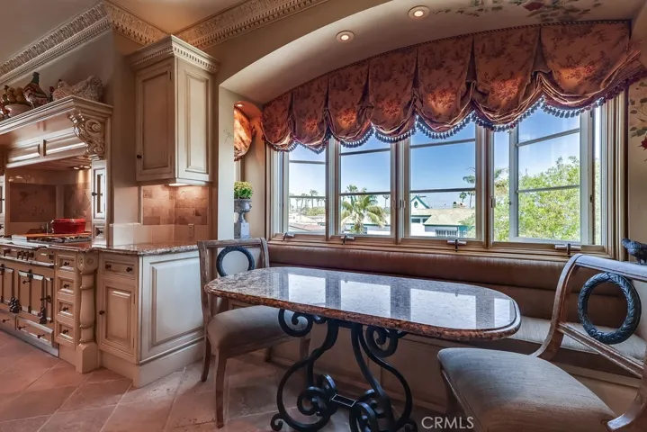 6048 Lido, Long Beach, California 90803