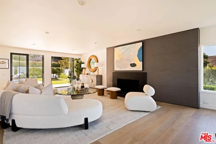 16661 Charmel Lane, Los Angeles, California 90272
