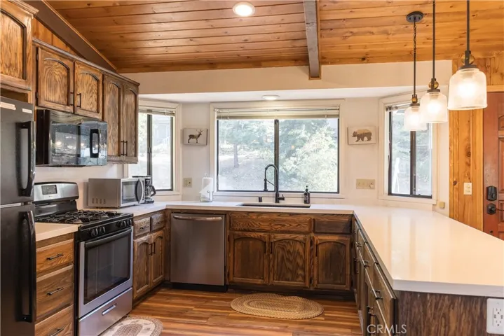1414 Klamath, Big Bear, California 92314