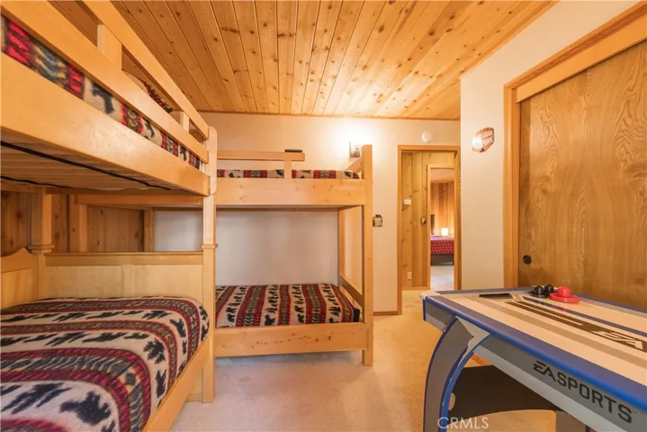 1414 Klamath, Big Bear, California 92314