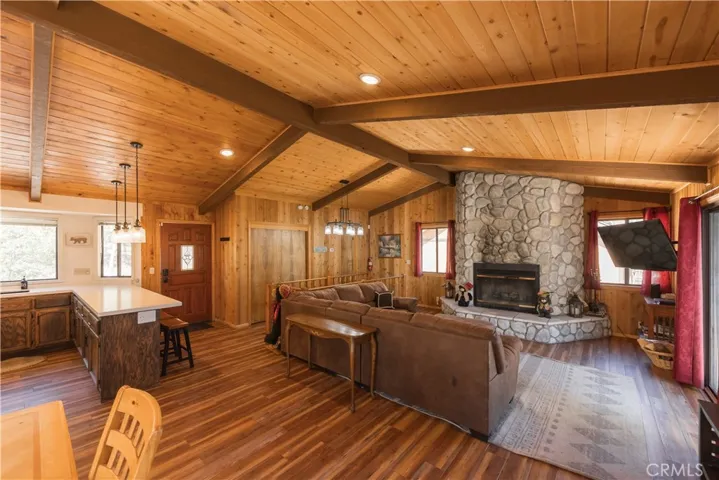 1414 Klamath, Big Bear, California 92314