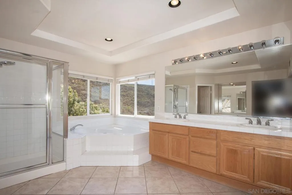 Primary Bath/Spa