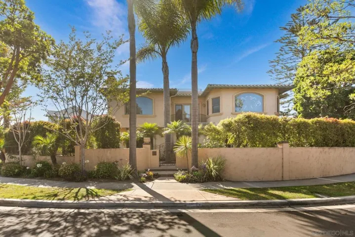 1100 Pine St, Coronado, California 92118