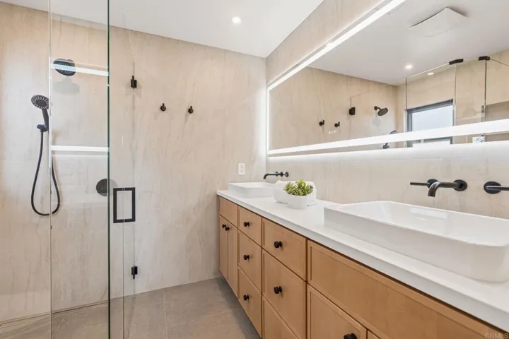 2348 Grandview Street, San Diego, California 92110