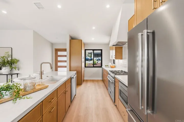 2348 Grandview Street, San Diego, California 92110