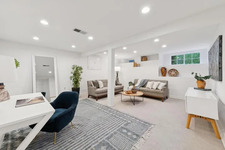 2874 Mcgarvey Avenue, Redwood City, California 94061