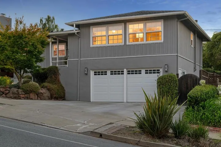 2874 Mcgarvey Avenue, Redwood City, California 94061