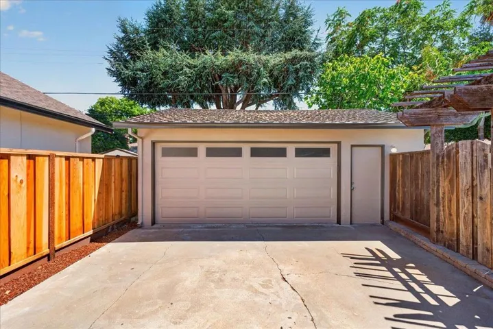 2130 Roenoke Way, San Jose, California 95128