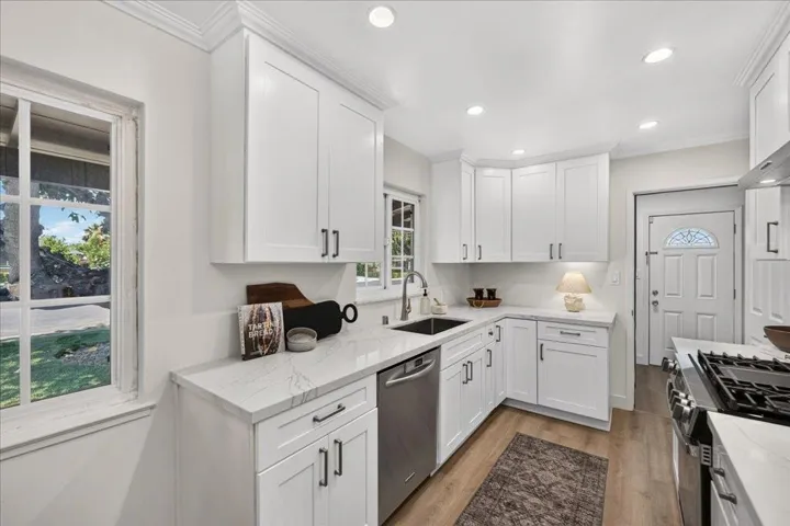 2130 Roenoke Way, San Jose, California 95128