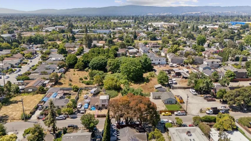 990 Garden Street, East Palo Alto, California 94303
