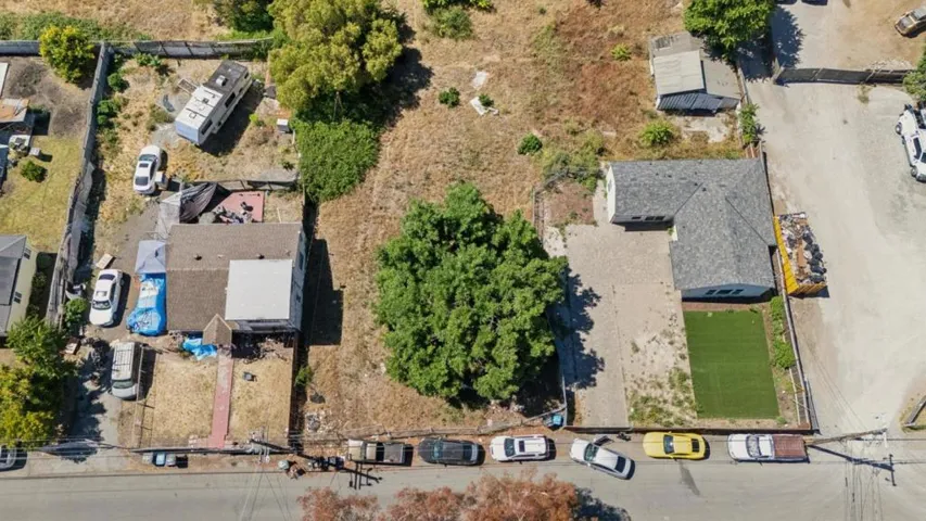 990 Garden Street, East Palo Alto, California 94303