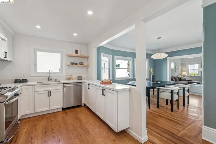 758 61st St, Oakland, California 94609