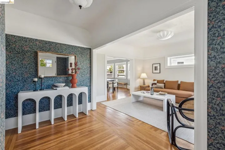 758 61st St, Oakland, California 94609