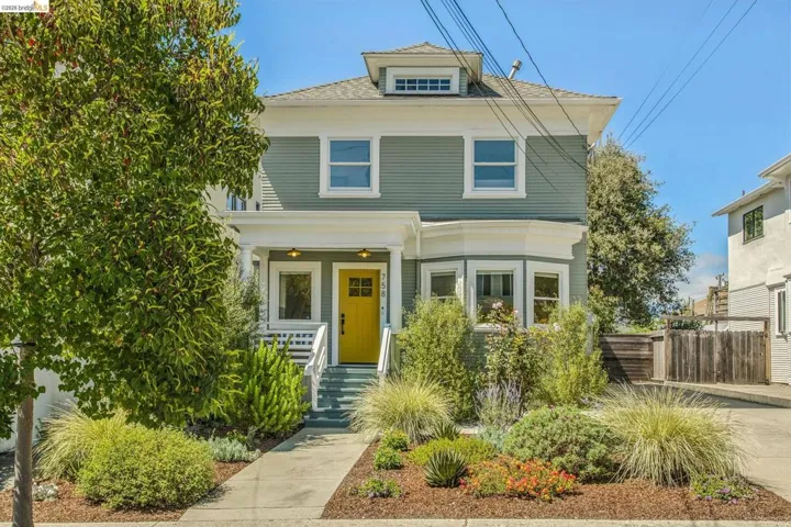 758 61st St, Oakland, California 94609