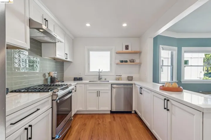 758 61st St, Oakland, California 94609