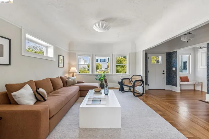 758 61st St, Oakland, California 94609