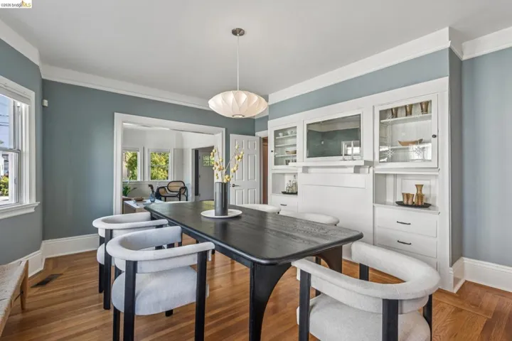 758 61st St, Oakland, California 94609