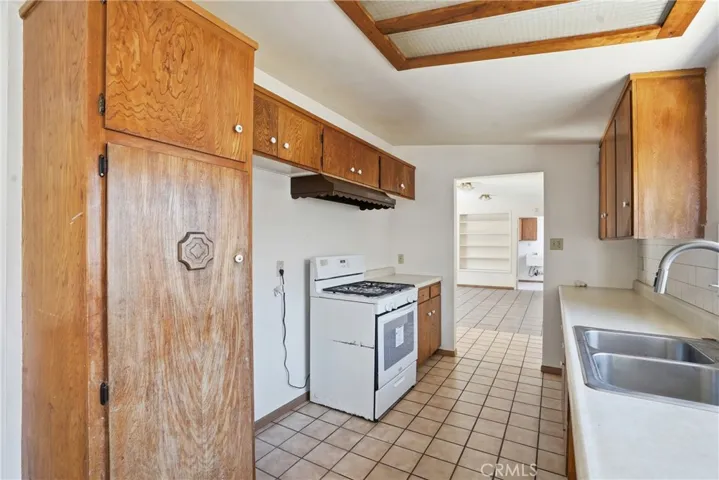 316 E Orchard, Santa Maria, California 93454