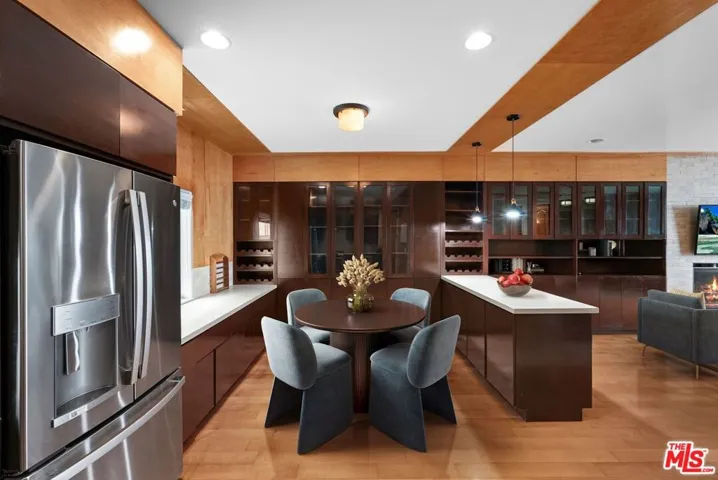 1743 S Barrington Avenue, Los Angeles, California 90025