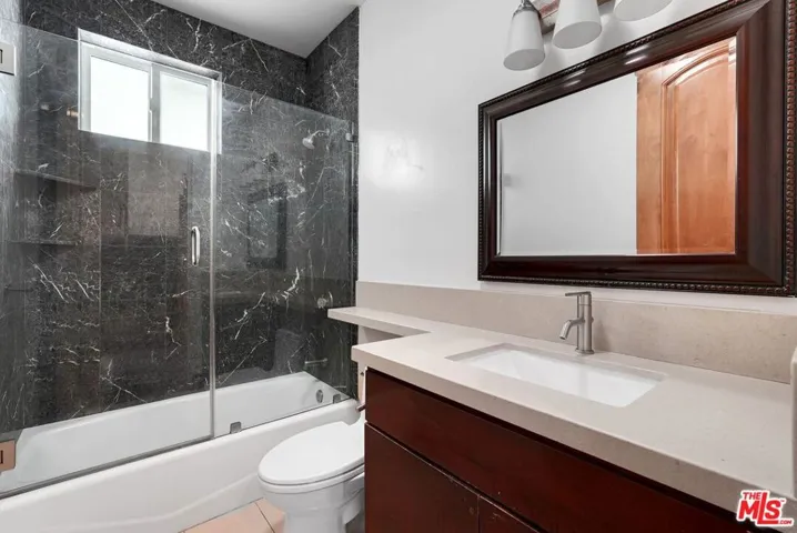 1743 S Barrington Avenue, Los Angeles, California 90025