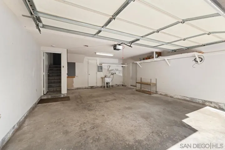 9983 Paseo Montril, San Diego, California 92129
