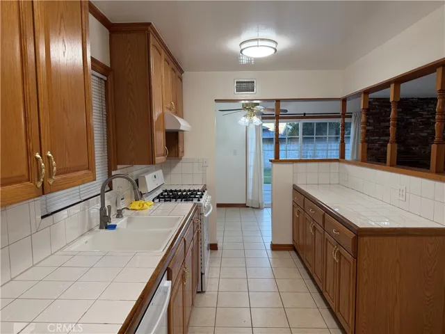 8041 San Lazaro, Buena Park, California 90620