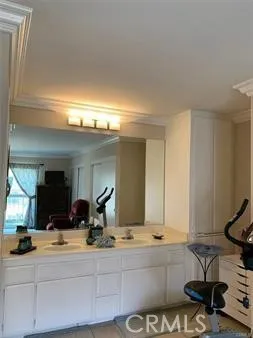 1226 S Mayflower Unit A, Monrovia, California 91016