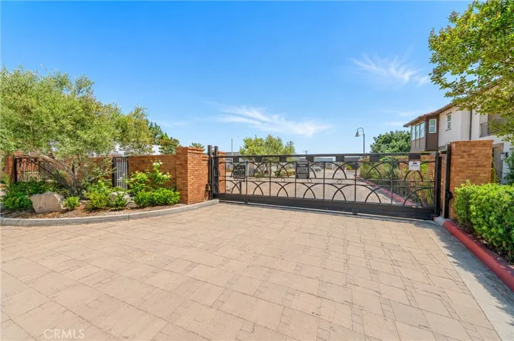 601 W Foothill Blvd 71, Glendora, California 91741