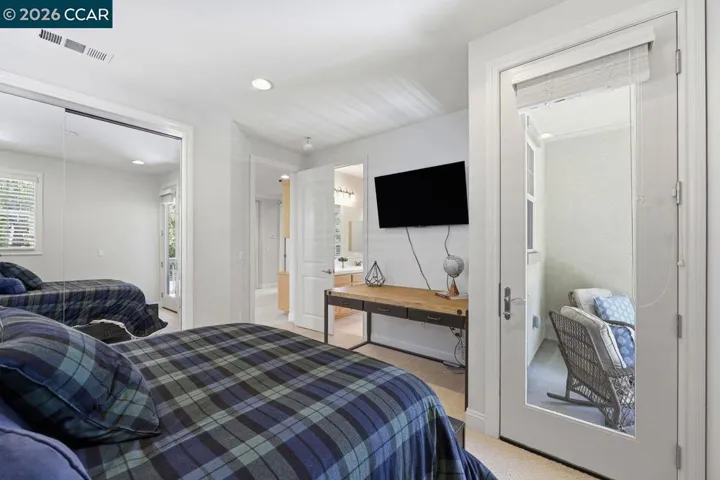 Upstairs Bedroom 1