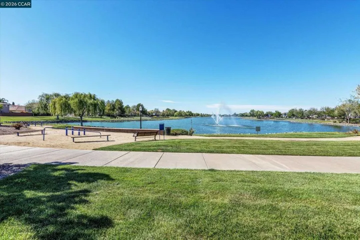 8023 Westport Cir, Discovery Bay, California 94505