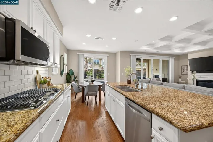 8023 Westport Cir, Discovery Bay, California 94505