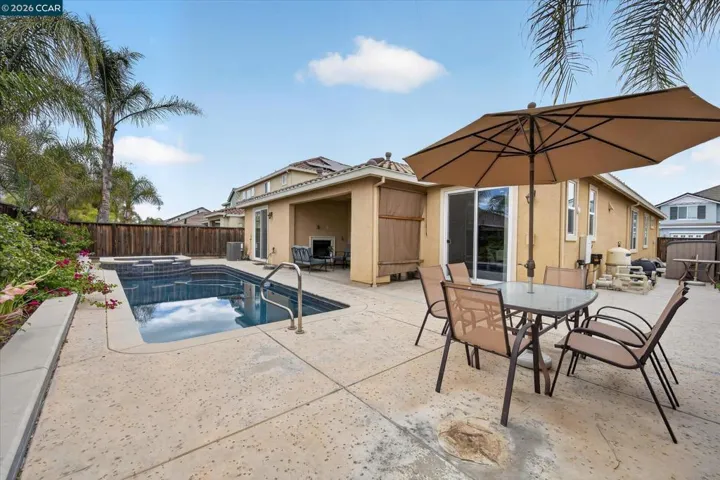 8023 Westport Cir, Discovery Bay, California 94505