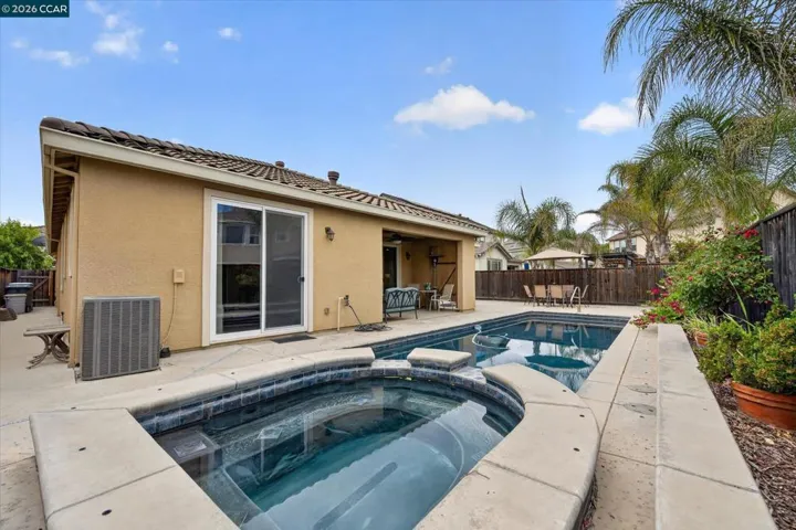 8023 Westport Cir, Discovery Bay, California 94505