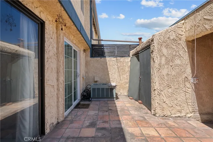 16745 Vanowen, Los Angeles, California 91406