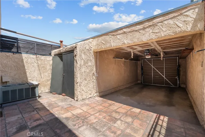 16745 Vanowen, Los Angeles, California 91406