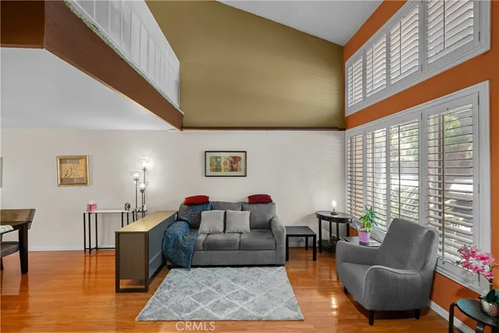 16745 Vanowen, Los Angeles, California 91406